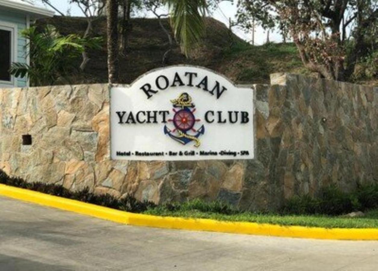 Hotel And Dive Center Roatan Yacht Club French Harbour Exteriör bild
