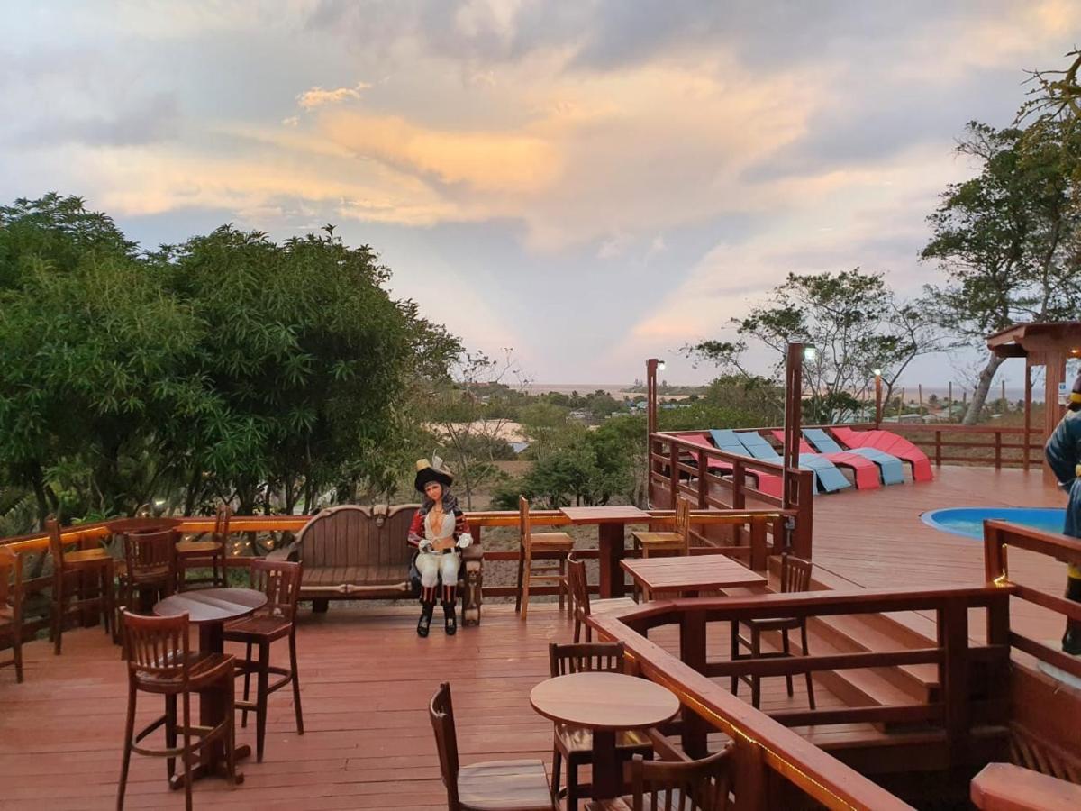 Hotel And Dive Center Roatan Yacht Club French Harbour Exteriör bild