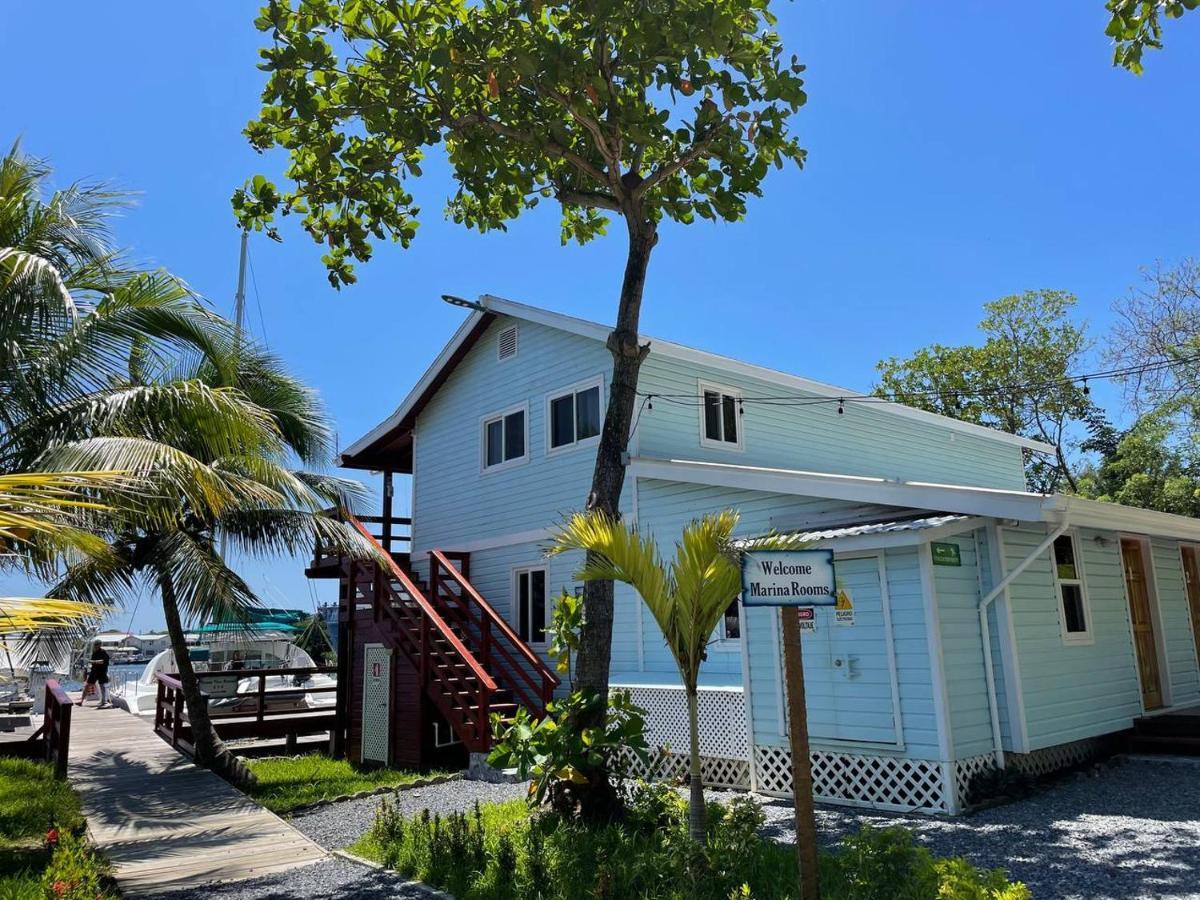 Hotel And Dive Center Roatan Yacht Club French Harbour Exteriör bild